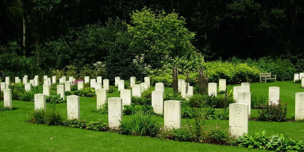 Rifle House cemetery graves